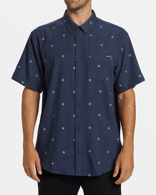 Billabong Short Sleeve Men's Woven Shirts