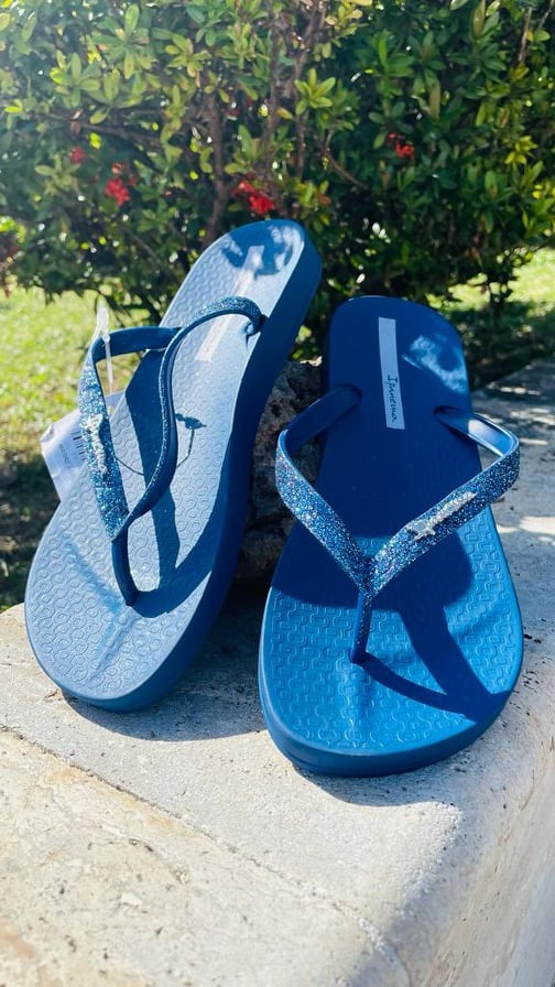 Ipanema Sandals Flip Flops Glitter